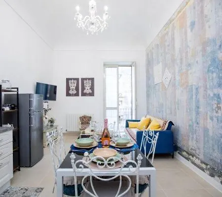 Elizabeth House Apartment *