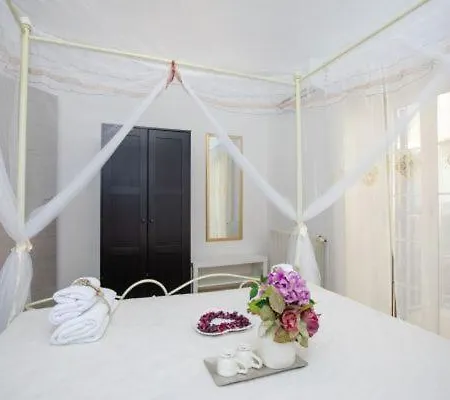 דירה Elizabeth House